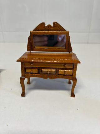 Muebles miniatura madera: piano y 7 piezas