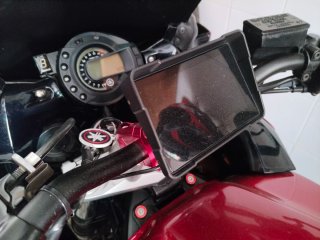 Yamaha Fazer 600 roja