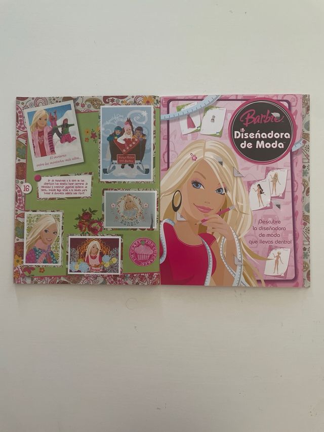 Álbum de cromos BARBIE Dulces Momentos COMPLETO