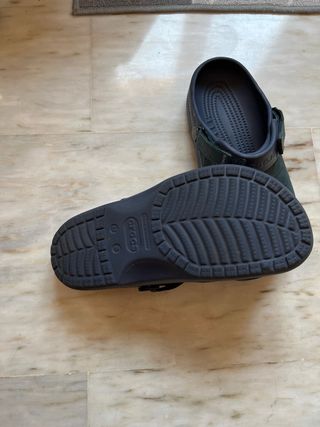 Zuecos Crocs - Azul y con cuero