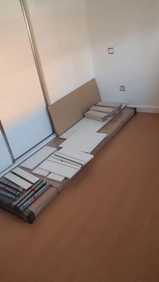 busco trabajo de ayudante de montador de muebles  