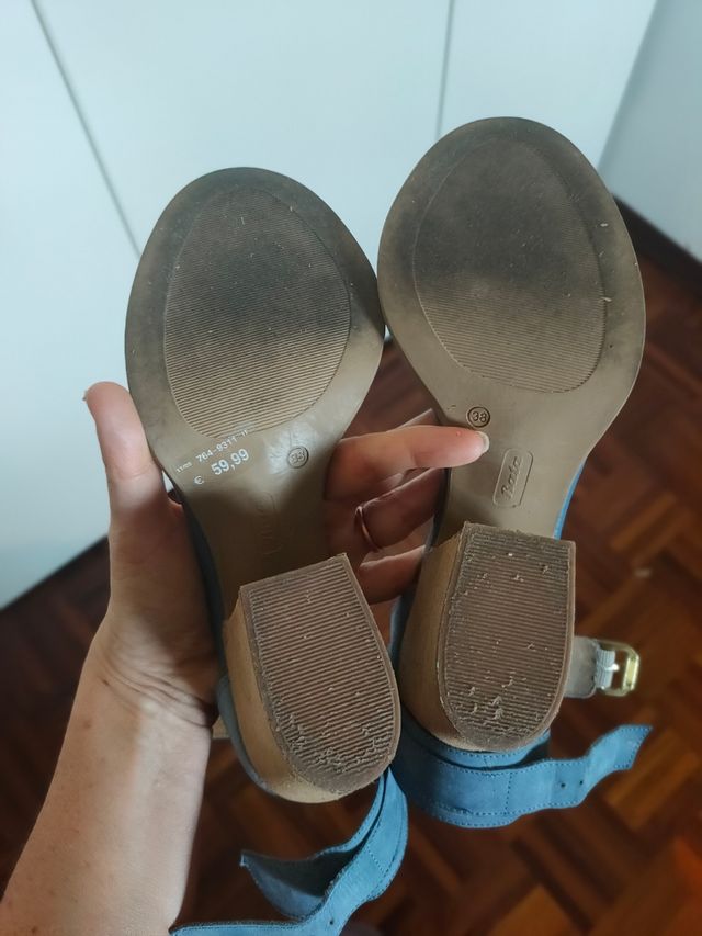 Sandalo Bata con cinturino alla cavi