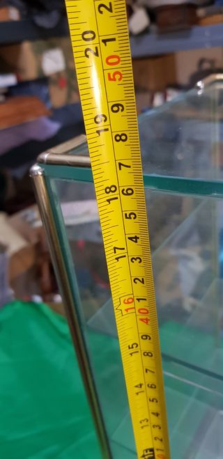 Antigua vitrina de cristal 3 estantes.