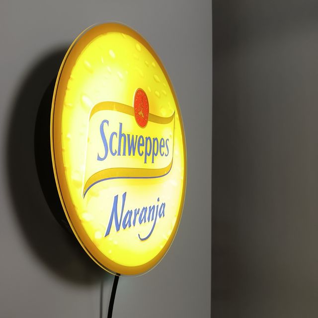 PUBLICIDADE LUMINOSA SCHWEPPES