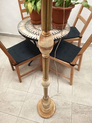 Lampara pie vintage mármol