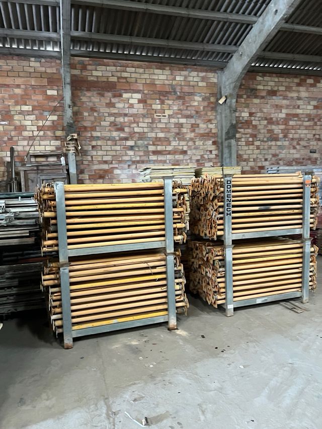 Puntales metálicos 3m - ocasión