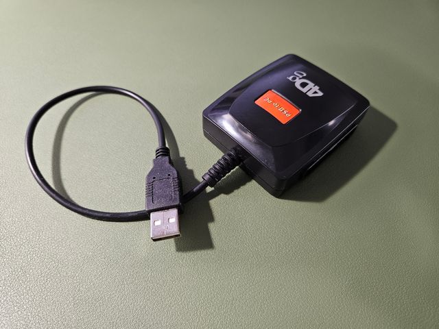 Adaptador 4DG conecta PS2 a PC