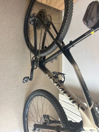 Bicicleta da montagna Olympia in carbonio