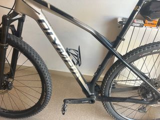 Bicicleta da montagna Olympia in carbonio