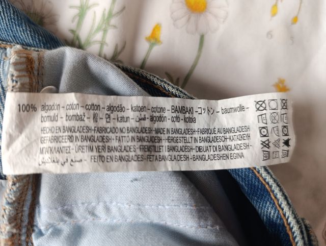 Minifalda vaquera Zara - Desgastada