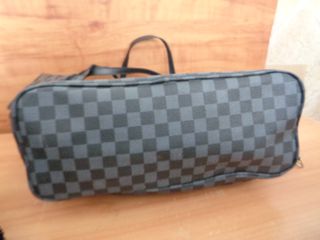 Bolso Louis Vuitton Neverfull Gris