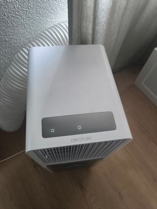 Aire acondicionado portátil Cecotec 2250 frigorías