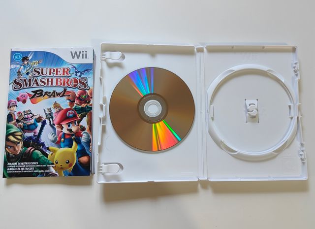 Wii Mini - Pack Completo con 2 Mandos y 2 Juegos.
