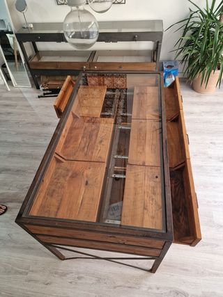 Vetrina in legno e metallo