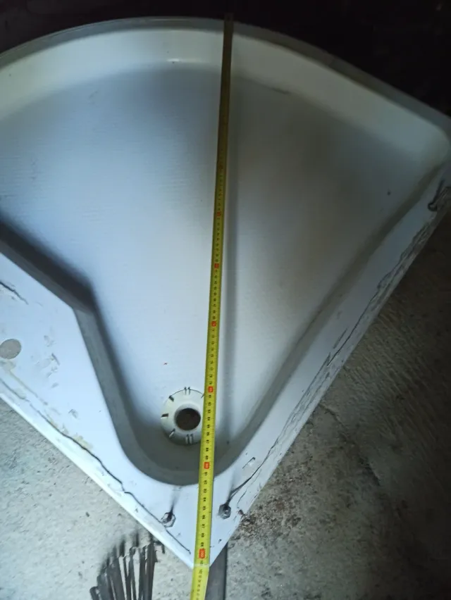 Cabina hidromasaje con  motor blanca