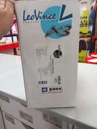 Escape LeoVince Kymco KXR 250
