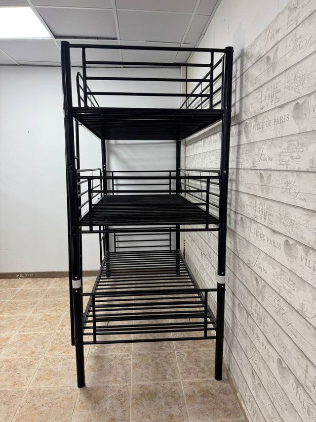 ¡Súper Oferta! Litera Triple Negra 90x190!