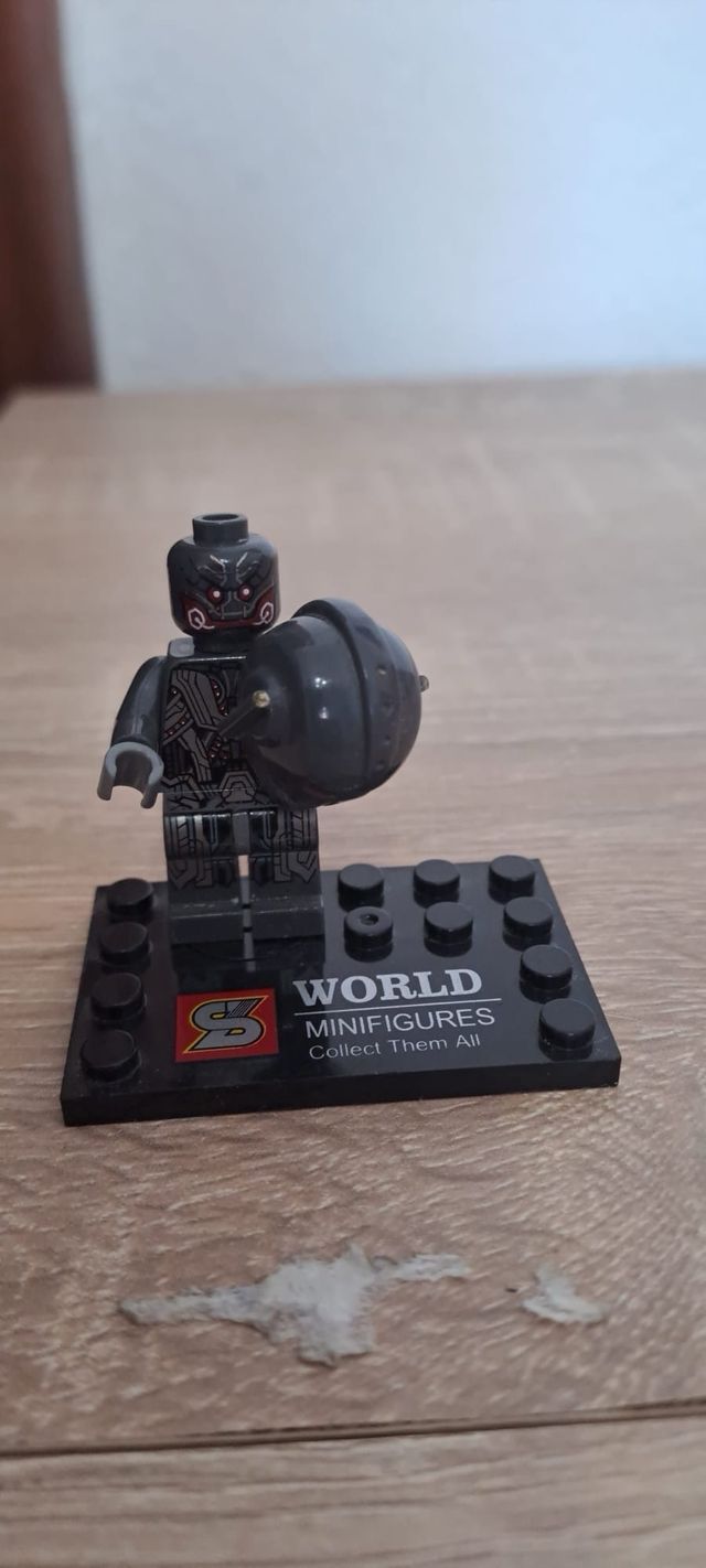 Lebo Avengers - Minifiguras