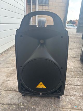 Altavoces Behringer x2