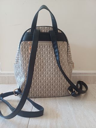 Mochila beige mujer