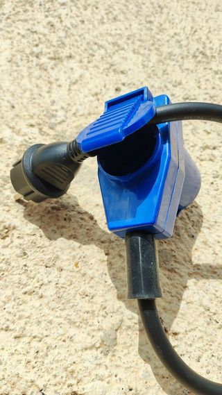 Adaptador Enchufe Autocaravana/Camper
Doble.