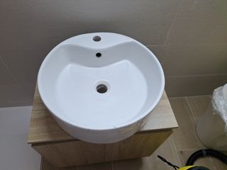 Lavabo de cerámica blanco
