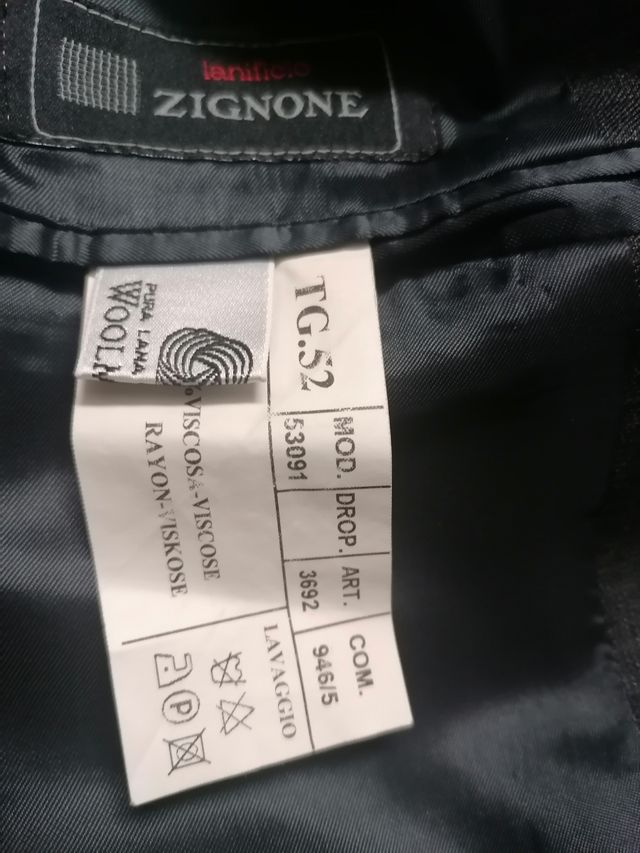 Giacca tg. 52 
tessuto fresco lana