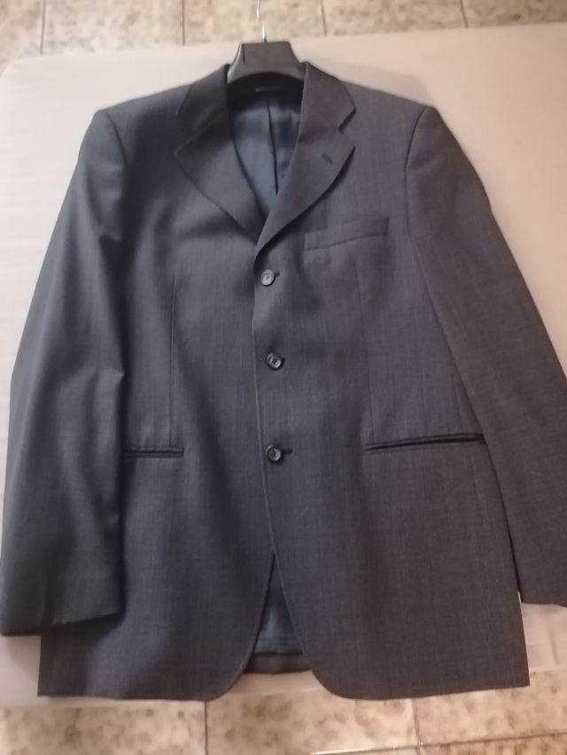 Giacca tg. 52 
tessuto fresco lana