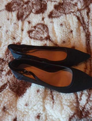 Zapatos Zara Trafaluc negros, talla 40