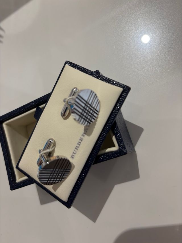 Gemelos Burberry Originales 4RNDCHK