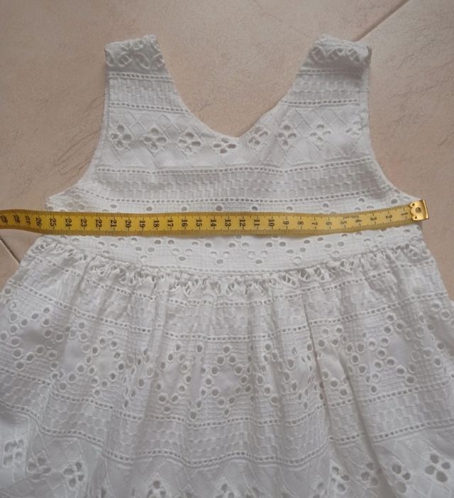 Vestido blanco niña - bordado
