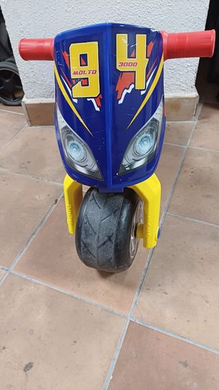 Moto correpasillos infantil