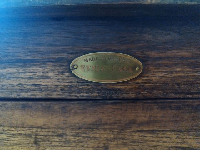 Baúl madera maciza envejecido con barniz