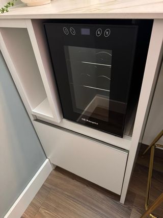 Vinoteca 6 botellas - Nueva