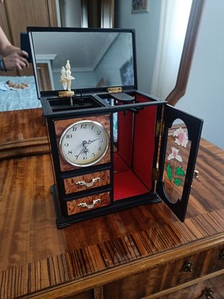 Joyero Vintage con Reloj