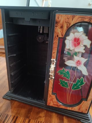 Joyero Vintage con Reloj