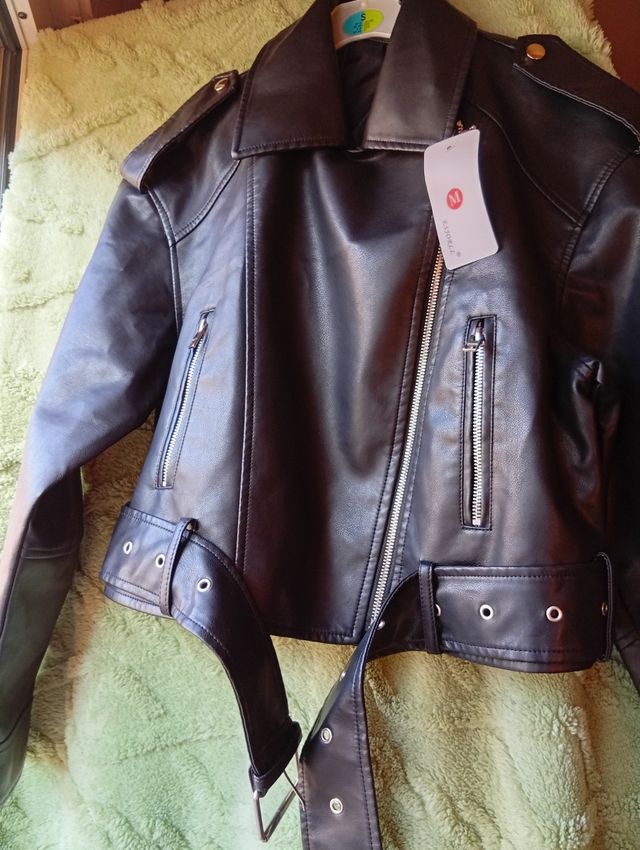 Cazadora negra polipiel ESIOrLL M