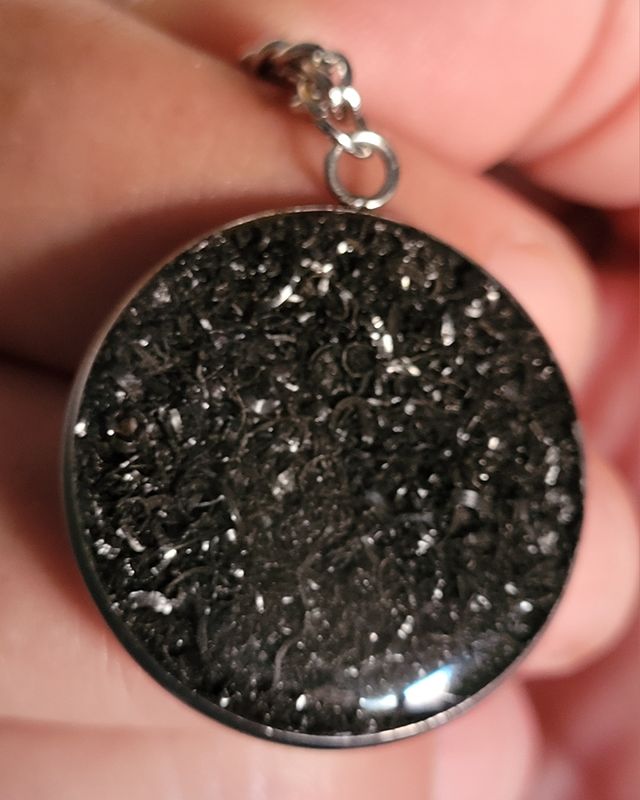 Meteorito Saint Aubin (Francia). Colgante.