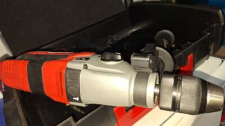 Taladro percutor Milwaukee PD2E24R