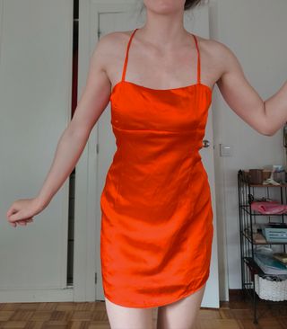 Vestido naranja satinado