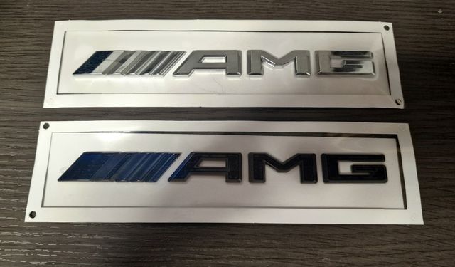 Emblema AMG Mercedes Benz em prata ou metal preto
