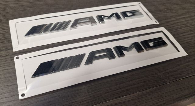 Emblema AMG Mercedes Benz em prata ou metal preto