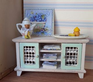 Mobile in miniatura shabby chic