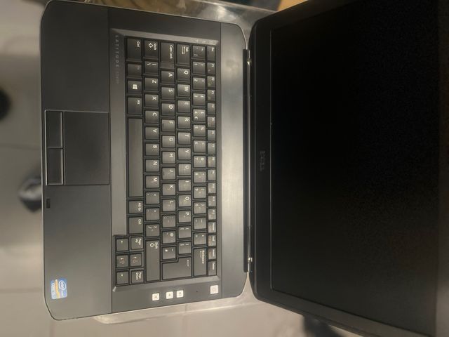 Portátil Dell Latitude - Negro