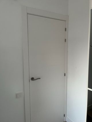 Carpintero - Instalación puertas y parquet