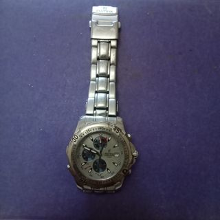 Reloj caballero festina.