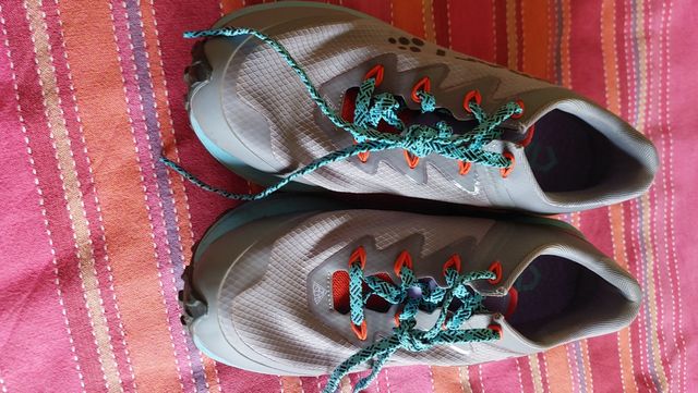 Zapatillas trail CRAFT grises-azules