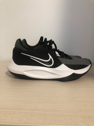 Zapatillas Nike Baloncesto - Talla 40