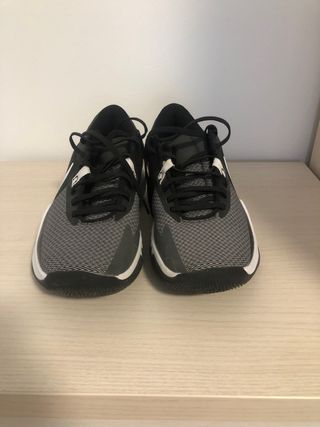 Zapatillas Nike Baloncesto - Talla 40