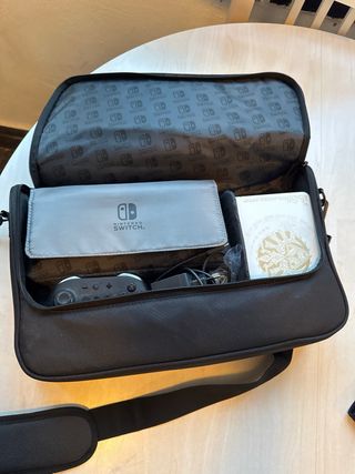 Maletín Nintendo Switch PoweA